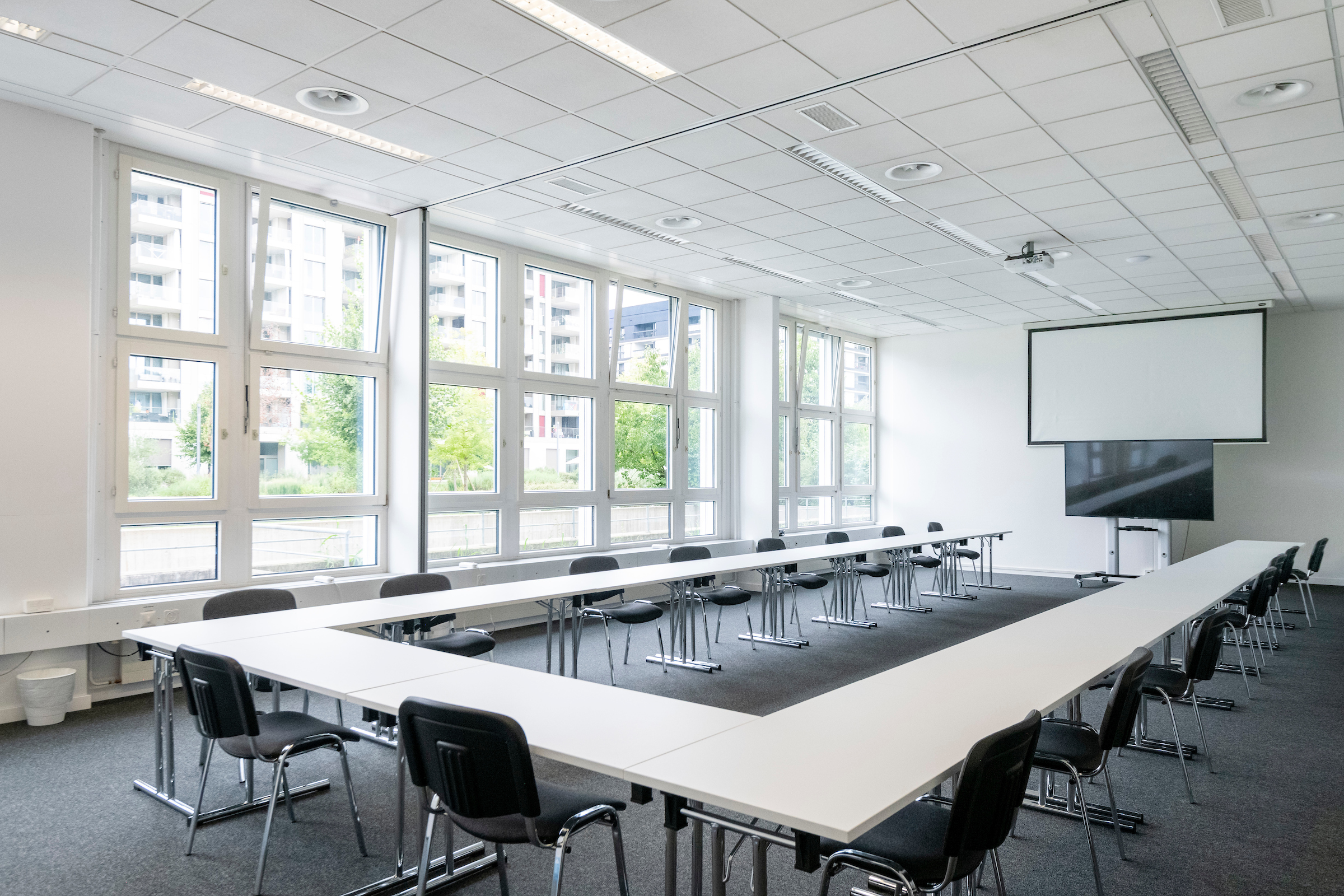 STARTUP SPACE